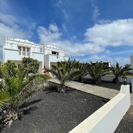 With Freewifi, Near The Y Natural Pools In Appartement Charco del Palo