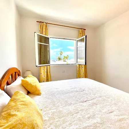 アパート With Freewifi, Near The Y Natural Pools In